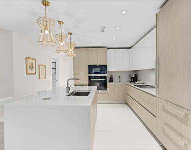 3100 N Ocean Drive - Photo Thumbnail 13