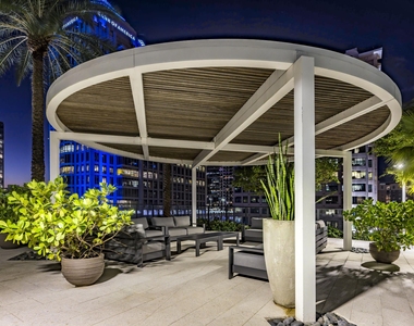 500 E Las Olas Boulevard - Photo Thumbnail 17