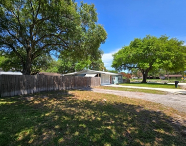 330 Barraclough Street - Photo Thumbnail 23