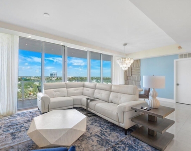 3100 N Ocean Drive - Photo Thumbnail 4