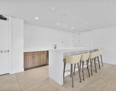 3100 N Ocean Drive - Photo Thumbnail 27