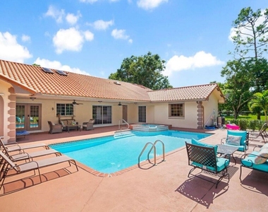 14870 Horseshoe Trace - Photo Thumbnail 7
