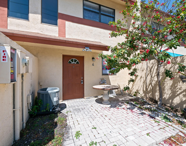 3281 E Golf Boulevard - Photo Thumbnail 22