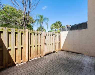 3281 E Golf Boulevard - Photo Thumbnail 17