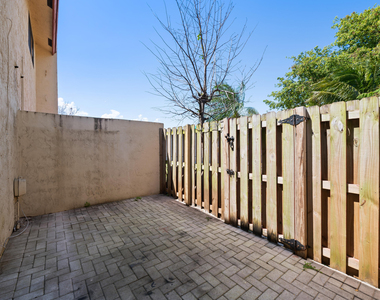 3281 E Golf Boulevard - Photo Thumbnail 2