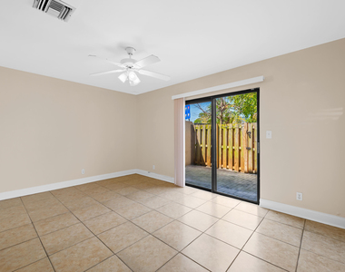 3281 E Golf Boulevard - Photo Thumbnail 4