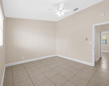 3281 E Golf Boulevard - Photo Thumbnail 12
