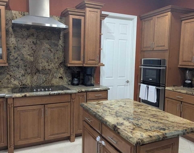 6301 Sw 58th Court - Photo Thumbnail 13