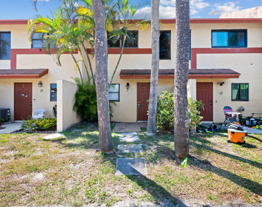 3281 E Golf Boulevard - Photo Thumbnail 21