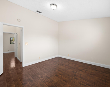 3281 E Golf Boulevard - Photo Thumbnail 16