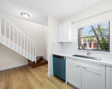 3281 E Golf Boulevard - Photo Thumbnail 3