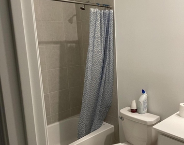 410 Se Crossoak Lane - Photo Thumbnail 11