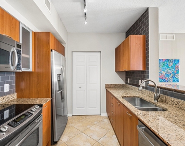 700 E Boynton Beach Boulevard - Photo Thumbnail 9