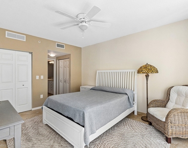 700 E Boynton Beach Boulevard - Photo Thumbnail 21