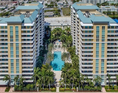 700 E Boynton Beach Boulevard - Photo Thumbnail 77