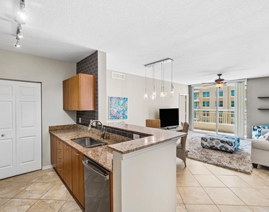 700 E Boynton Beach Boulevard - Photo Thumbnail 8