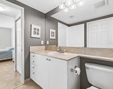 700 E Boynton Beach Boulevard - Photo Thumbnail 20
