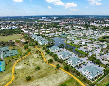 470 Bella Vista Court N - Photo Thumbnail 42