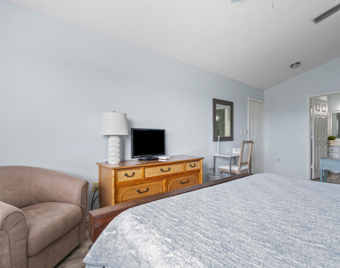 470 Bella Vista Court N - Photo Thumbnail 14