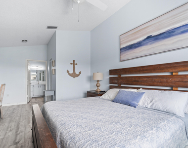 470 Bella Vista Court N - Photo Thumbnail 15