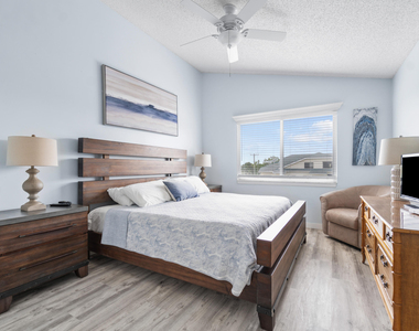 470 Bella Vista Court N - Photo Thumbnail 13