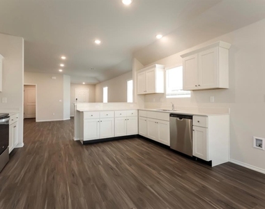 2103 Crimson Lake Boulevard - Photo Thumbnail 4