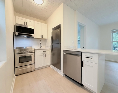 1713 Florida Avenue - Photo Thumbnail 4