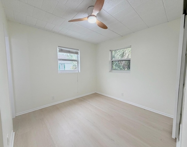 1713 Florida Avenue - Photo Thumbnail 7