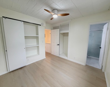 1713 Florida Avenue - Photo Thumbnail 6