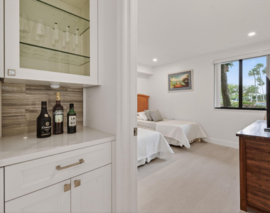 301 S Seas Drive - Photo Thumbnail 16
