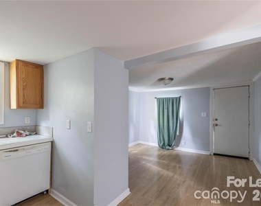 1022 Wood Street - Photo Thumbnail 11