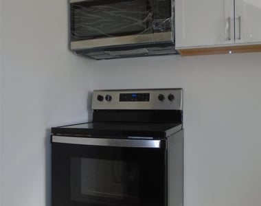 1111 Belmont Avenue - Photo Thumbnail 6