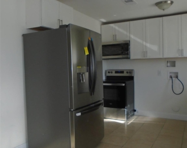 1111 Belmont Avenue - Photo Thumbnail 3