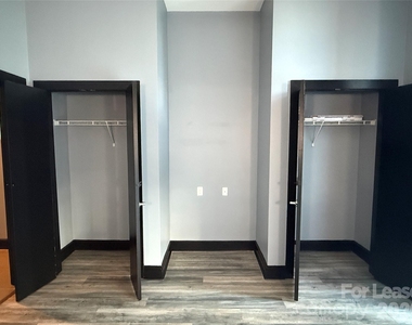 333 W Trade Street - Photo Thumbnail 7