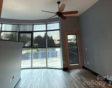 333 W Trade Street - Photo Thumbnail 5