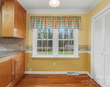 11002 Harrisburg Road - Photo Thumbnail 4