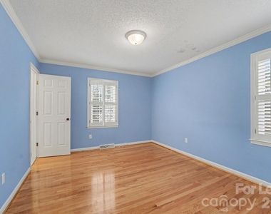11002 Harrisburg Road - Photo Thumbnail 8
