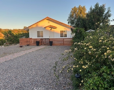 37645 Via De Los Arboles - Photo Thumbnail 28