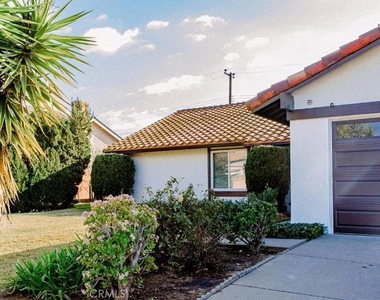 218 Newcastle Avenue - Photo Thumbnail 10