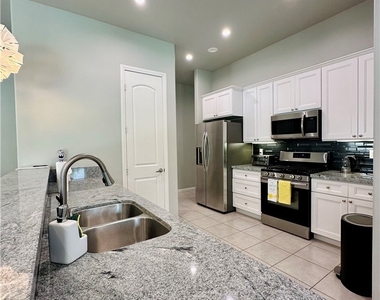 68315 Modalo Road - Photo Thumbnail 3