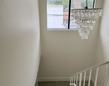 31 Eastern Avenue - Photo Thumbnail 19