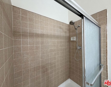 31 Eastern Avenue - Photo Thumbnail 30