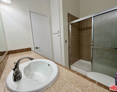31 Eastern Avenue - Photo Thumbnail 29