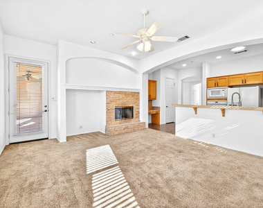 41 Vista Mirage Way - Photo Thumbnail 7