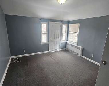 13724 228th Street - Photo Thumbnail 3