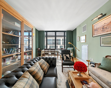 50 W 30th Street - Photo Thumbnail 3