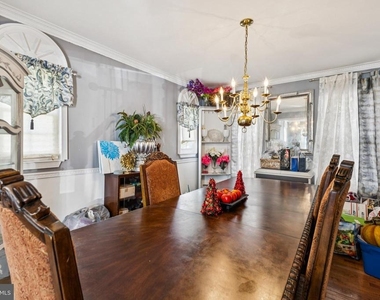 2958 Myrtlewood Drive - Photo Thumbnail 2