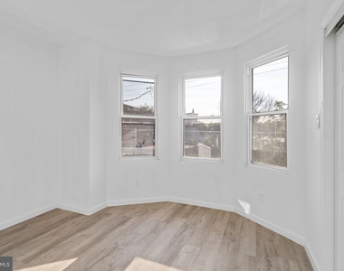 3943 Dell Street - Photo Thumbnail 10
