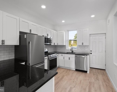 3943 Dell Street - Photo Thumbnail 4