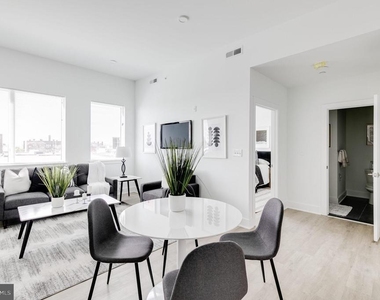 2201 Washington Avenue - Photo Thumbnail 12